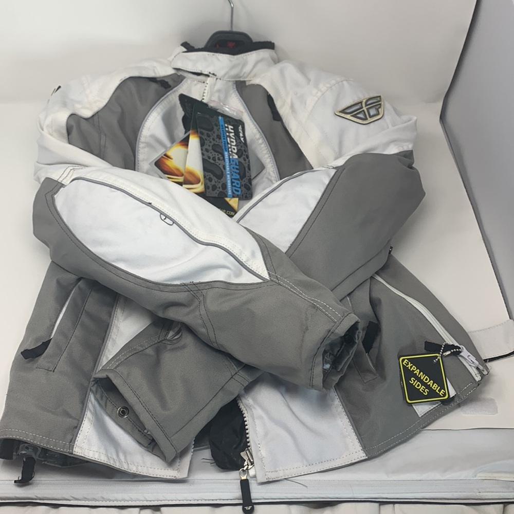 Fly street wear motorcycle jacket size 7-8. - Picture 2 of 16